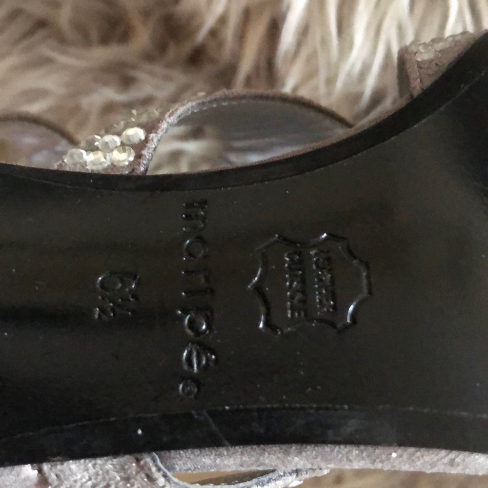 Shoes - Picture 4 of 4